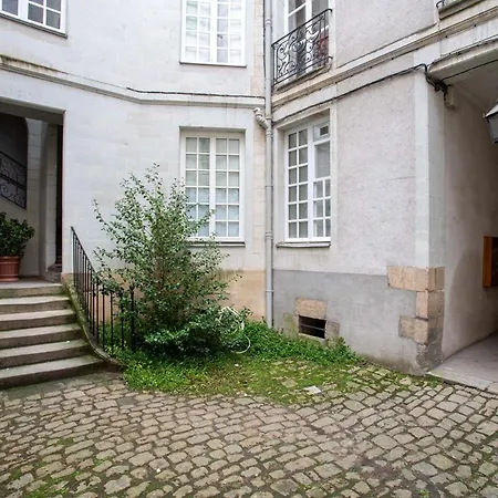 Appartement Pour Une Escapade à Nantes, Face Au Musée D’arts Nantes